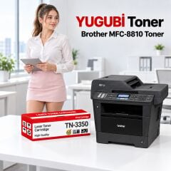 Brother MFC-8810 Muadil Toner 8K, TN-3350 kırmızı-beyaz toner kutusu ve Brother yazıcılı beyaz modern çalışma masalı ofis sahnesi