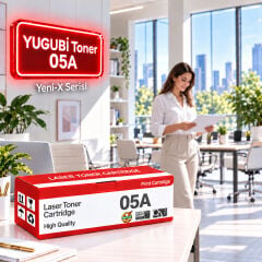 HP 05A CE505A Muadil Toner 2.3K, kırmızı-beyaz kutu ve neon tabelalı ofis sahnesi